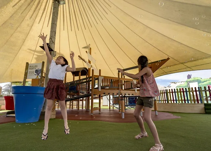 Laurier 6p 3bdrms Aircon Camping